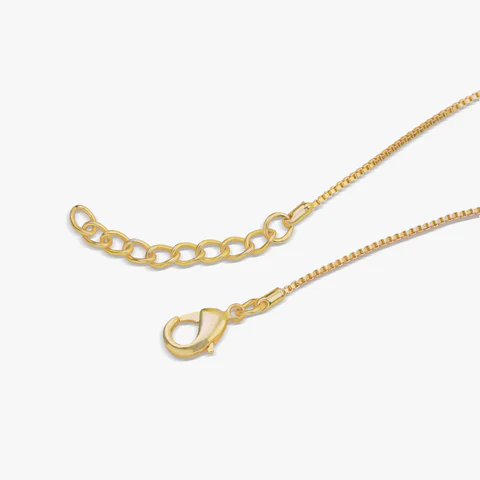 gold necklace view 5